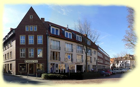 Münster - Wilsberg-Antiquariat - links