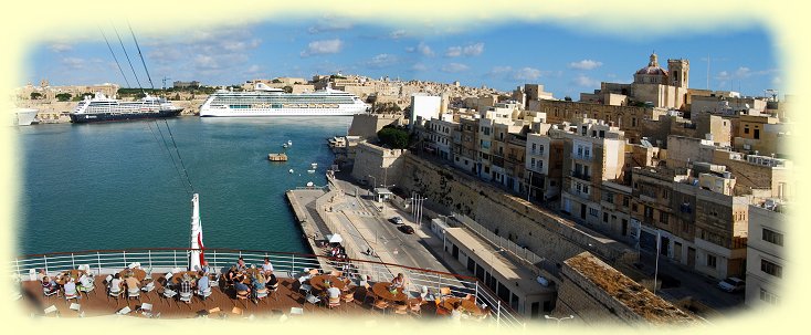 Malta - Blick auf Valletta, rechts Senglea mit Gardjola Gardens und St.Phillip's Church