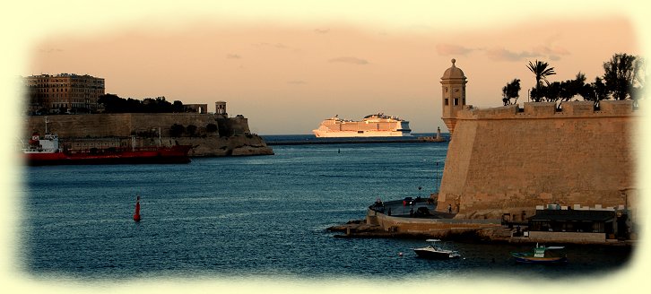 Malta - Senglea - Abendsonne bei der Ausfahrt