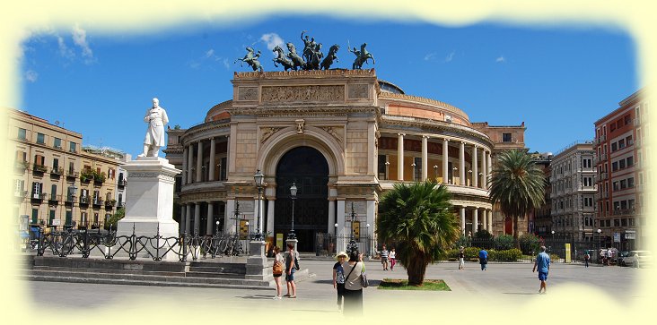 Palermo 2017 - Piazza Ruggero Settimo und Teatro Politeama
