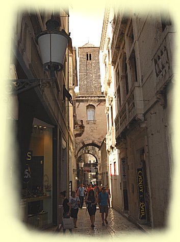 Split - Westtor - Porta Ferrea mit Glockenturm