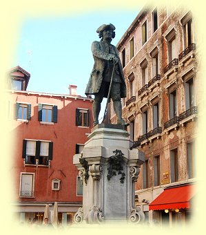 Venedig - Statue von Carlo Goldon