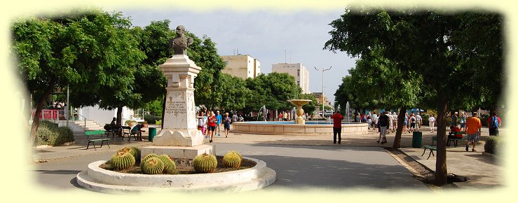 Praia - Praca Alexandre Albuquerque