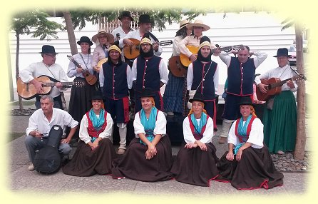 Puerto del Rosario - Folkloretanzgruppe - Gruppenfoto
