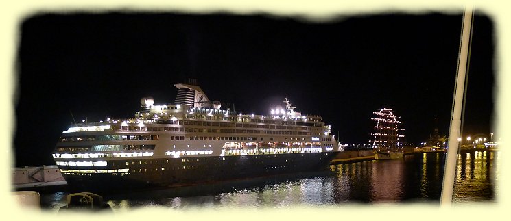 Santa Cruz de Tenerife - Kreuzfahrtschiff Maasdam