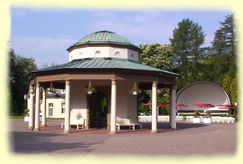 Bad Meinberg - Brunnentempel - Konzertmuschel