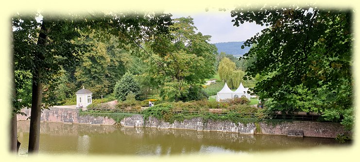 Bad Pyrmont 2021 - Blick zum Kurpark