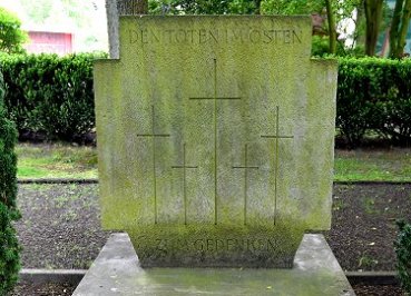 Edewecht - Ehrenfriedhof - Gedenktafel 2