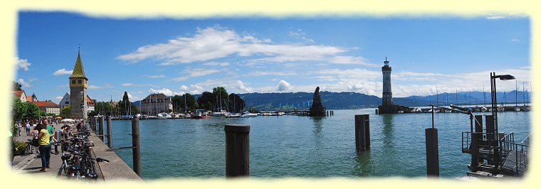 Lindau - Hafeneinfahrt mit Mangenturm, Lwe und Leuchtturm