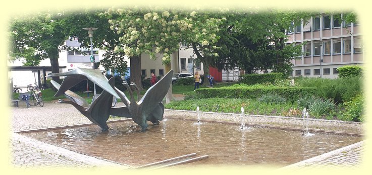 Friedrichshafen 2023 - Schwanenbrunnen Friedrichshafen 2023 - Schwanenbrunnen