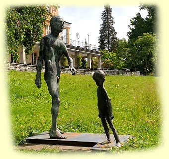 Staad - Skulptur Vater und Sohn