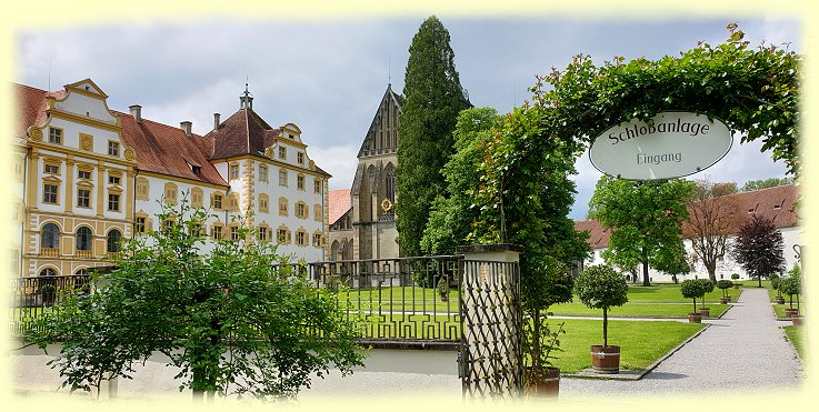 Salemer - Schlossanlage - Eingang