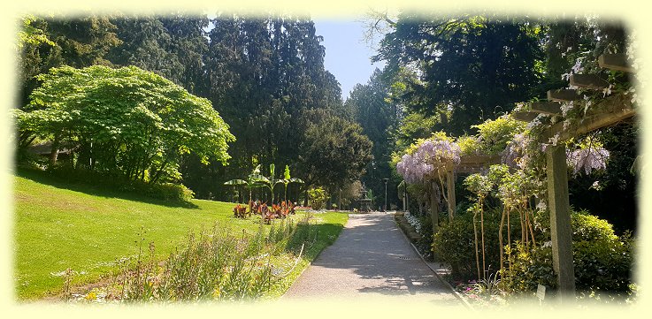 berlingen - blumenumrankten Lauben