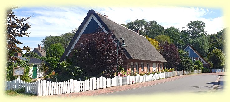 Otterndorf - Reet eingedecktes Haus