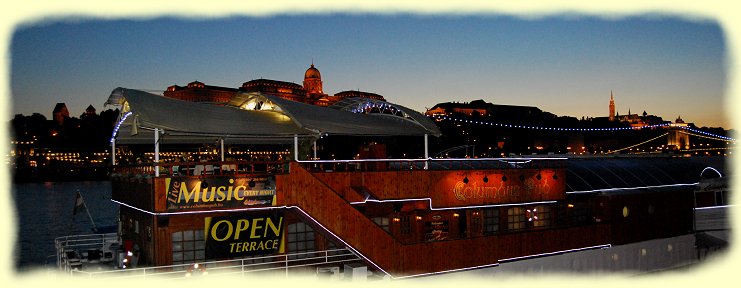 Budapest - Burgpalast am Abend