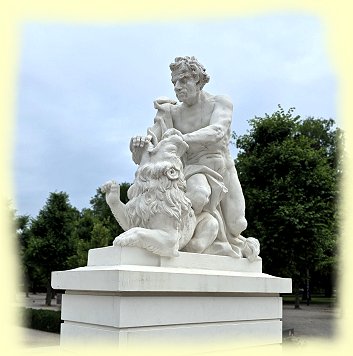 Karlsruhe - Simon im Kampf mit dem Lwen