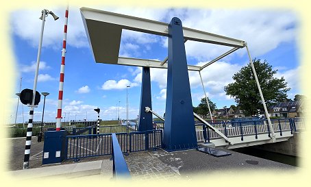 Stavoren - Johan Frisosluis, Brcke