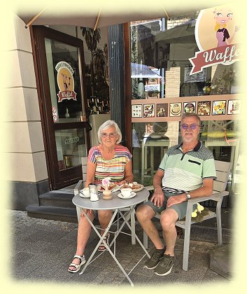 Wiesbaden 2025 - Caf - Hollywood Waffel