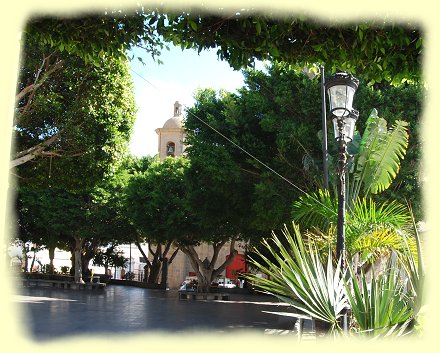 Agimes - Plaza del Rosario