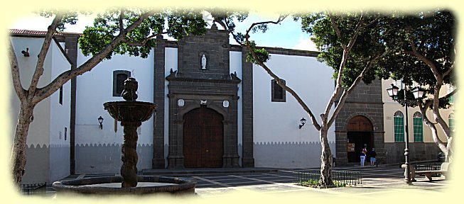 Plaza de Santo Domingo Plaza de Santo Domingo