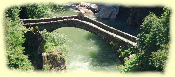 Melezzobrücke oberhalb von Intragna