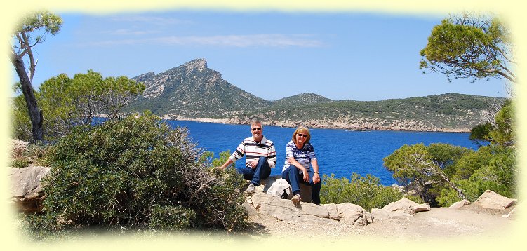 Sant Elm -- Blick zur  Dracheninsel