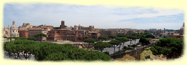 Rom - Blick zu den Kaiserforen, Forum Romanum und Kolosseum
