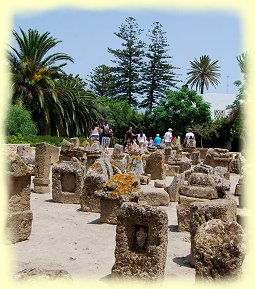 Tophet, eine Begräbnis- und Kultstätte im punischen Karthago