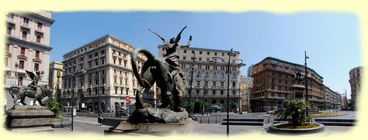 Neapel - Piazza Giovanni Bovio