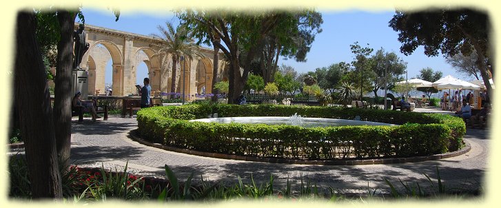Valletta - Upper Barracca Gardens