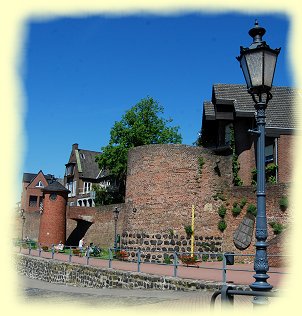 Rees - Alter Pegelturm und Zollturm