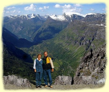 Blick vom Aussichtsberg Dalsnibba auf den Geiranger Fjord