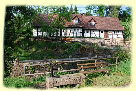 Michelbach - Hirtenbrunnen mit Hirtenhaus