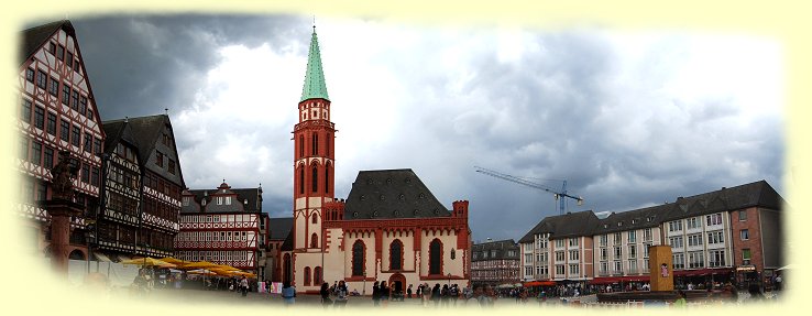 Frankfurt - Römerberg mit Nikolaikirche