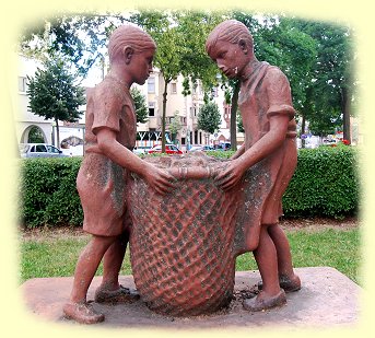Worms - Skulptur Worms - Skulptur