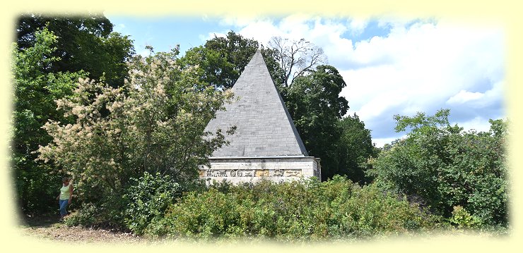 Potsdam - Neuer Garten - gyptische Pyramide