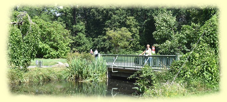 Park Sanssouci - Brcke am Sello- Ecke konomieweg