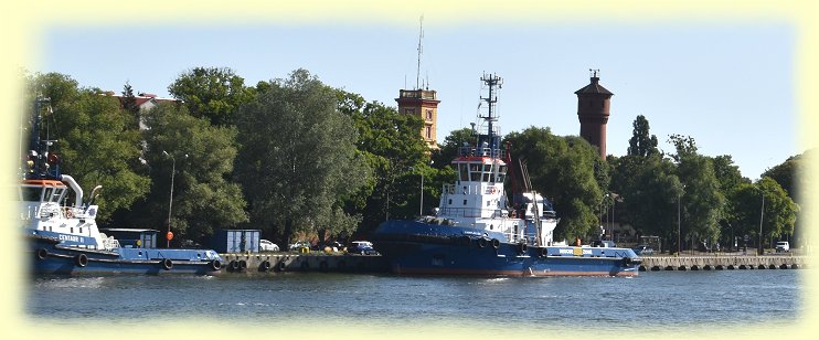 Swinemnde - Wasserturm und Hafenamt