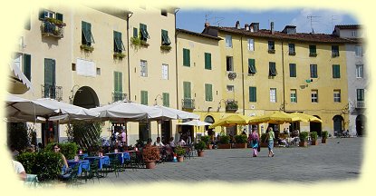 Lucca - Piazza Anfiteatro