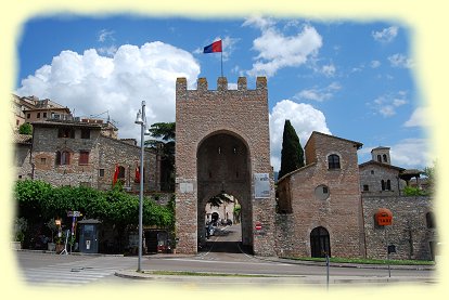 Assisi - Porta San Pietro Assisi - Porta San Pietro