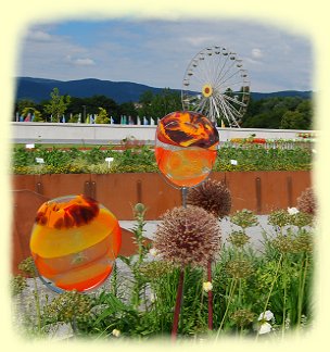 Deggendorf - LGS 2014 - stimmungsvollen Kombinationen aus Blumen und Glasobjekten - 2