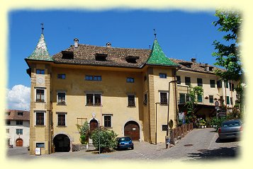 Kaltern -frühere Residenz von Anton von Dominikus Tonvin Kaltern -frühere Residenz von Anton von Dominikus Tonvin