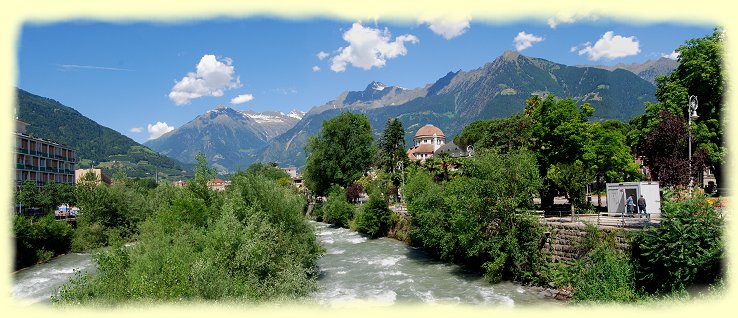 Meran - Passer im Vordergrund