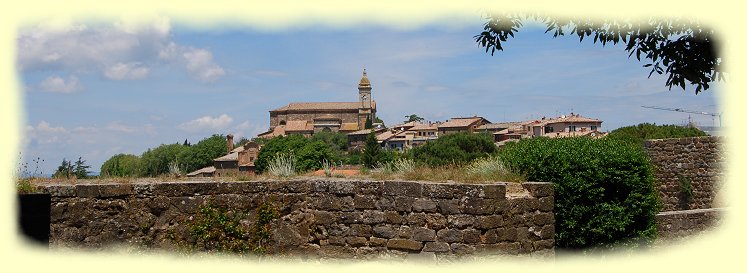 Montalcino - Blick von der Festung auf die Kirche San Salvatore