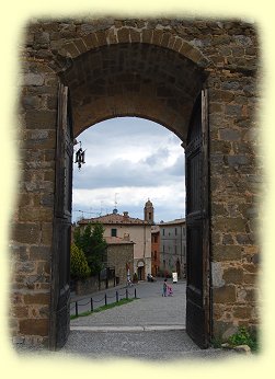 Montalcino - Eingang zur Festungsanlage - 2