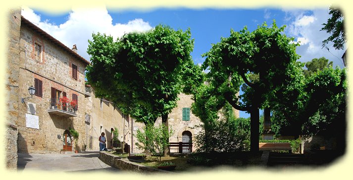 Monticchiello - Piazza della Vittoria