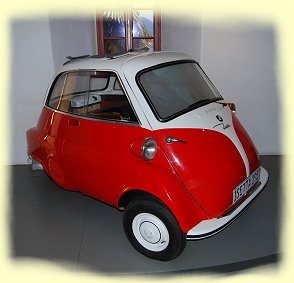 Schloss Trauttmansdorff - BMW-Isetta Schloss Trauttmansdorff - BMW-Isetta