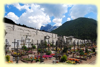 Welschnofen - Pfarrkirche - Friedhof