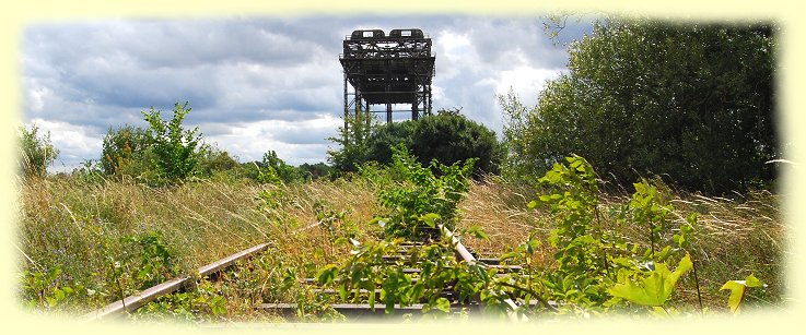 Karnin -- alte Eisenbahnhubbrcke