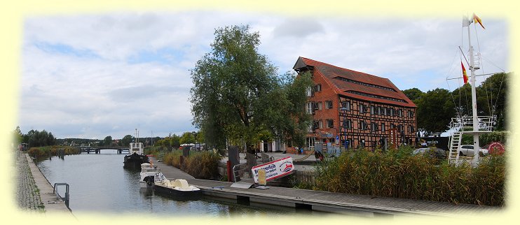 Wolgast -  Pension Der Speicher - Blick zur Schlossinsel